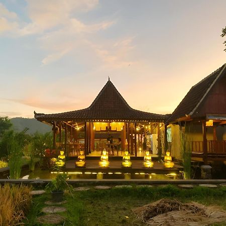 Anandinii River Lodge By Agata Sidemen  Ngoại thất bức ảnh